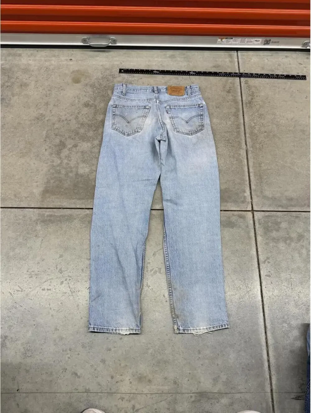 vintage levis 550 faded blue relaxed baggy fit jeans size 32 x 34